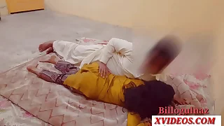 Indian teen&lpar;18 &rpar;first time anal sex with swain clear hindi audio